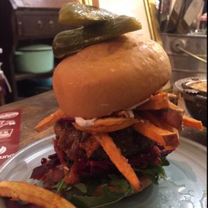Vegan Burger - YUMM!  at Cupcakes and Shhht in East London