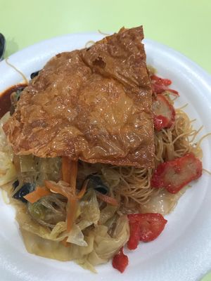 Tasty bee hoon  at Green Healthy Vegetarian 绿康素食 in Central Singapore