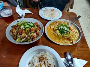 Tempeh with vegetables and curry at Casa Ari in Gran Canaria