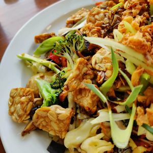 Tempeh con verduras at Casa Ari in Gran Canaria