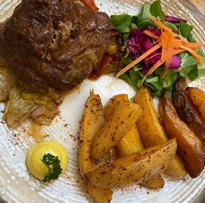 Arrosto di seitan e patate aromatizzate at L'Orto Gia Salsamentario in Turin