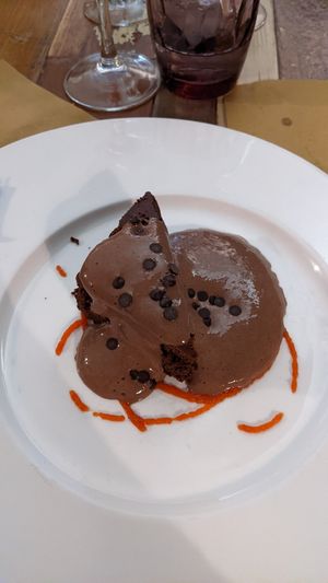 "tortino" al cioccolato che in realtà è una finta sacher at L'Orto Gia Salsamentario in Turin