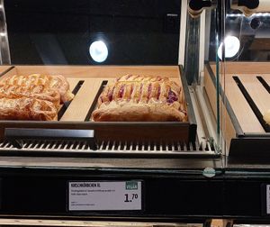 kirschkörbchen vegan at backWERK - Nordstrasse in Dusseldorf