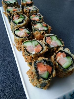 Spring roll sushi at Veggie Chef in Bangkok