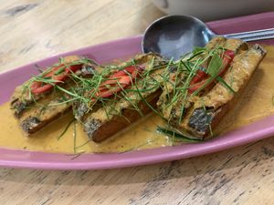 ฉู่ฉี่ปลาซาบะ at Veggie Chef in Bangkok