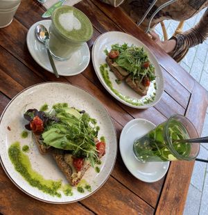 Avocado and hummus toast💚 at SUE in Rotterdam