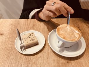 Lavendel taartje   at SUE in Rotterdam