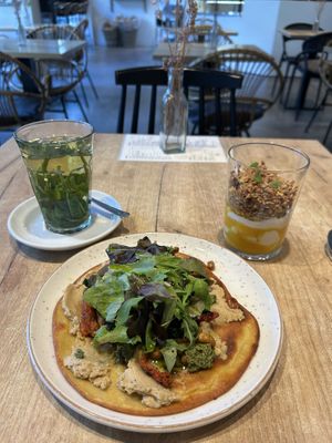 fresh mint tea 4€
carrotcake granola & yoghurt 10,50€
socca 14,50€  at SUE in Rotterdam