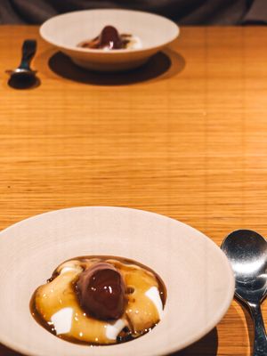 Blueberries, kombu seaweed and warm licorice caramel sauce at Grön Restaurant in Helsinki