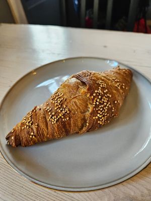 Croissant (2€) - hopefully vegan (marked with 'V') at NOP in Tallinn