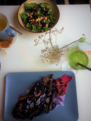 Purple vegetables, salad and green smoothie at NOP in Tallinn