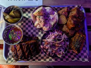 Amazing junk food, perfect for a night out drinking. The ribs were incredible, just wish you could order them in different combinations. Only slight negative was that the drinks wa at Lucky Pig - Paradise Palms in Edinburgh