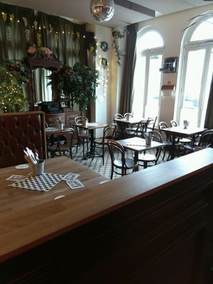 really chilled at Lucky Pig - Paradise Palms in Edinburgh