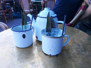 Sharing rum cocktail at Lucky Pig - Paradise Palms in Edinburgh