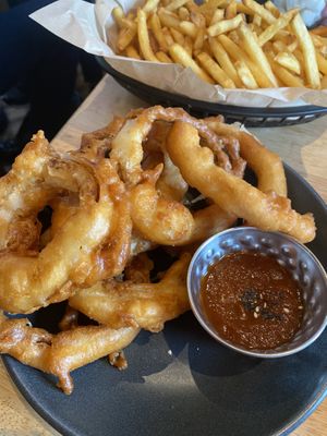 Onion rings at Lucky Pig - Paradise Palms in Edinburgh