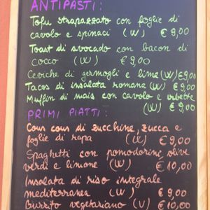 Vegan Food at TIKI Lounge Bar in Trento