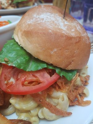 Mac n cheese on a burger at MeeT in Gastown in Vancouver