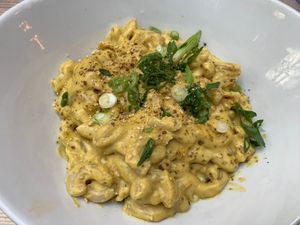 Mac and cheese at MeeT in Gastown in Vancouver