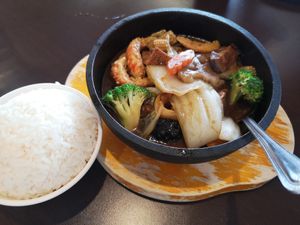 Vegan Seafood Clay Pot at Formosa Vegetarian Eating House in Kardinya