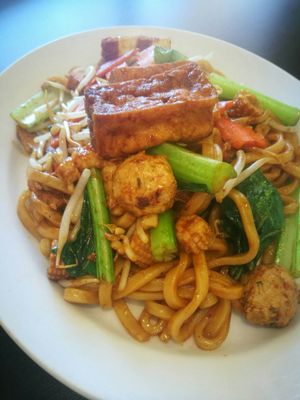 Noodles at Formosa Vegetarian Eating House in Kardinya