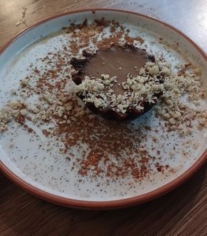 Tarta raw de chocolate at Mundo Verde in Medellin