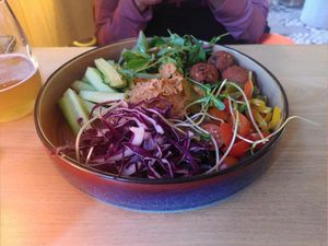 Hummus with veggies at Holigans in Vilnius