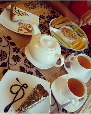 Хумус и десерты at Goa in Evpatoria