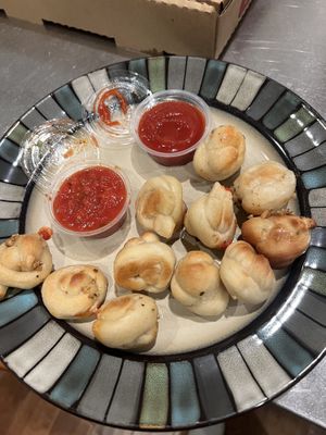 Knots  at Este Pizza in Park City