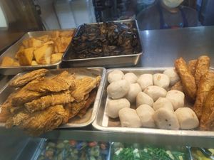 Dishes available at Ji Rong 聚荣素食 - Yishun in North Singapore