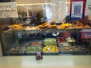 Dishes available at Ji Rong 聚荣素食 - Yishun in North Singapore