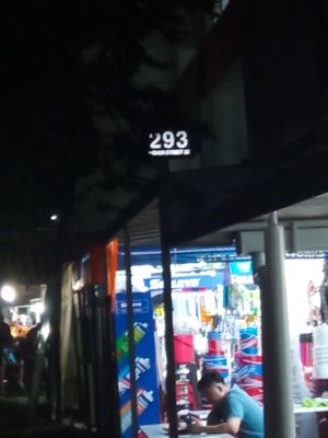 The eating house at this block does not have any vegetarian eating stalls currently at Ji Rong 聚荣素食 - Yishun in North Singapore