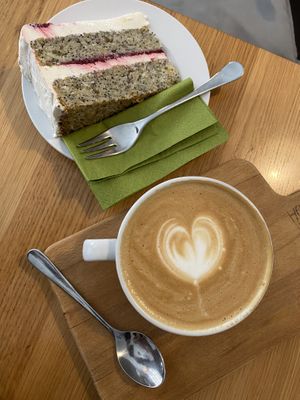 Zitronen Mohn Torte   at Cafe DA in Stuttgart