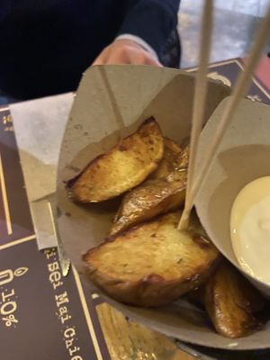 Patate a spicchi con rosmarino  at Open Baladin in Turin