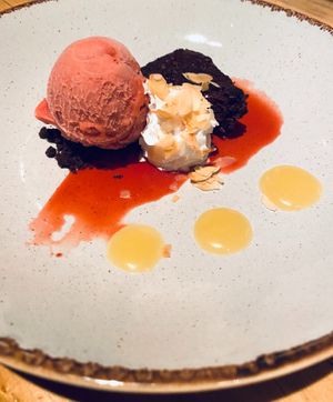 Brownie & strawberry sorbet ice  at Eetcafe Ceramique in Maastricht