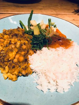 Cauliflower & chickpea dahl at Eetcafe Ceramique in Maastricht