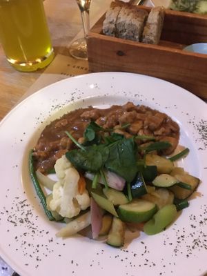 traditional limburg “Quorn” stew at Eetcafe Ceramique in Maastricht