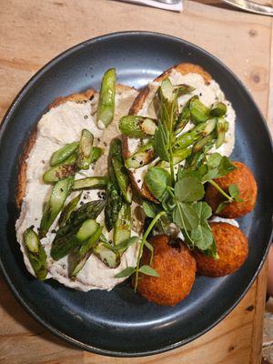  at Ray Cafe in Brunswick