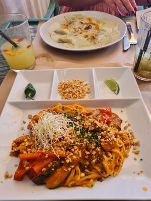 Pad thai and Ravioli at Samelo Veg in Tenerife