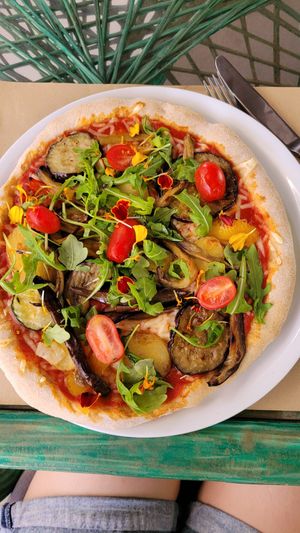 pizza with grilled vegetables at Samelo Veg in Tenerife
