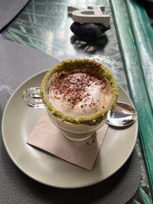 Capuchino de pistachoo  at Samelo Veg in Tenerife
