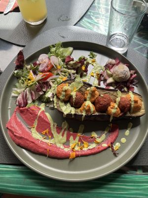 Berenjena con albóndigas   at Samelo Veg in Tenerife