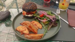 Black Burguer at Samelo Veg in Tenerife