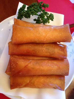 Fried spring rolls with mushrooms and bamboos at SinSinTei in Nagoya