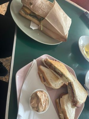 Tofu Wrap und Toast Hawaii at Niebostan in Lodz