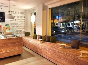 Seating in the window at Saftcraft in Frankfurt
