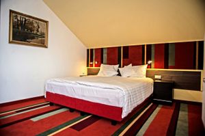 Pension and holiday apartments with Slow Food restaurant serving vegetarian and vegan meals. Quiet and green area in the lake district just 25 km from 3cities and Baltic sea. at Czarny Kos in Borkowo