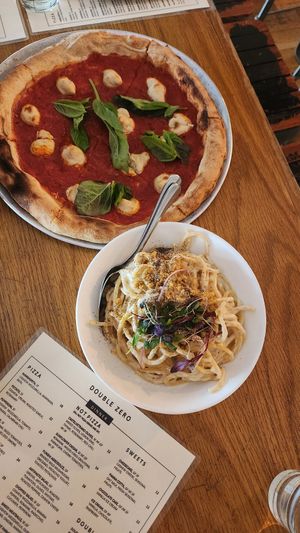 Yet another Margherita Pizza and Cacio e pepe 😋 at Double Zero in New York City