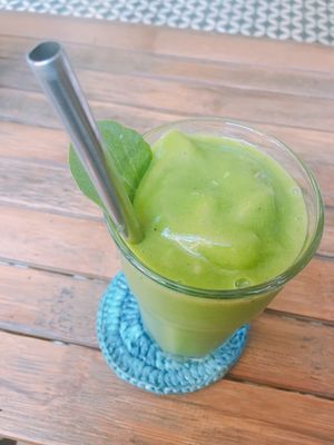 Green ginger smoothie at ARTillery in Siem Reap