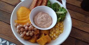 Build your own bowl  at ARTillery in Siem Reap