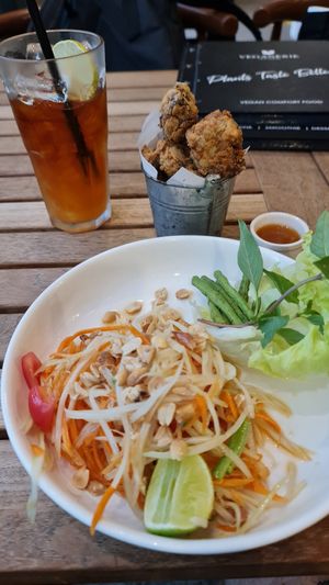 Som tam with v nuggets at Veganerie Concept - Benjasiri Park in Bangkok